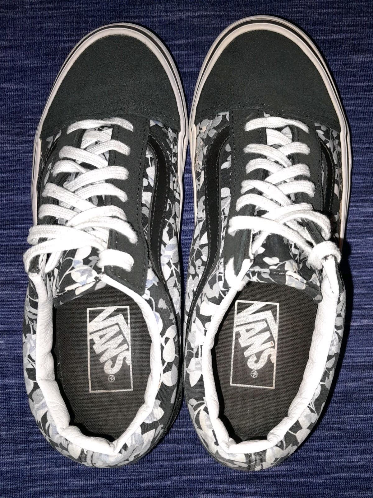 Vans Old Skool Reverse Floral Black & White Women's Size 7 M5.5 614992 - Thumbnail 2