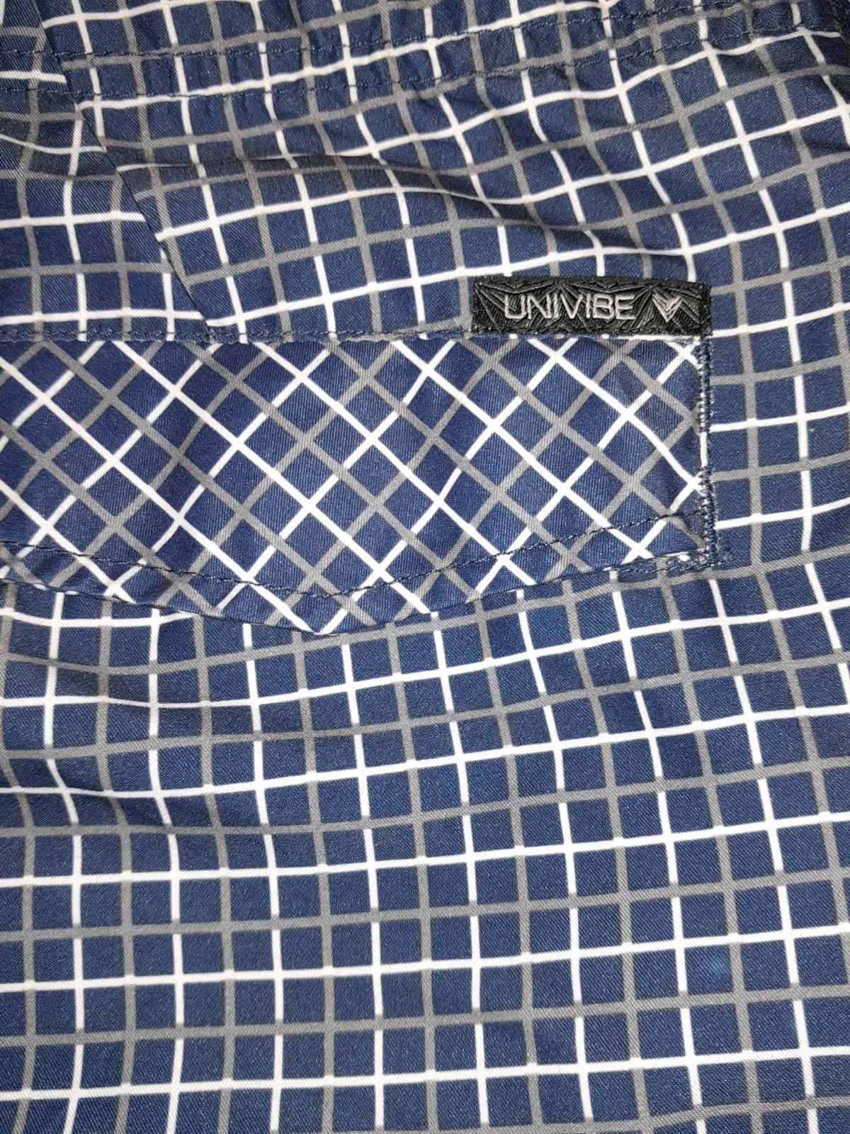 Univibe 38.5" x 12" Blue & White Plaid Tie Front Pocket Boardshorts Size 36 EUC - Thumbnail 12