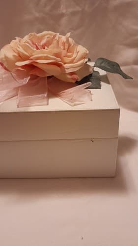 DIOR Gift Momento Box Padded Leather-like FLOWER ON Top Hinged Satin-lined - Thumbnail 4