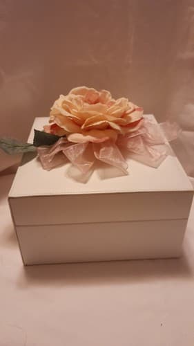 DIOR Gift Momento Box Padded Leather-like FLOWER ON Top Hinged Satin-lined - Thumbnail 6