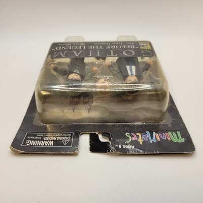 SDCC 2015 MiniMates Gotham Before the Legend Bruce Wayne & Jim Gordon Exclusive - Thumbnail 5