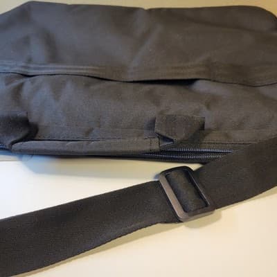 New Dell Essential 16x11x2 Computer Laptop Carrying Case Tote Shoulder Bag Black - Thumbnail 12