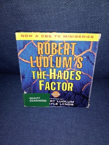 THE HADES FACTOR Robert Ludlum & Gayle Lynds 2006 Audiobook Compact Disc CD - Image 1