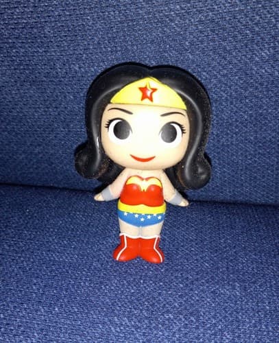 Wonder Woman Funko Mystery Minis DC Super Heroes & Pets 2016 Figure vinyl - Image 1