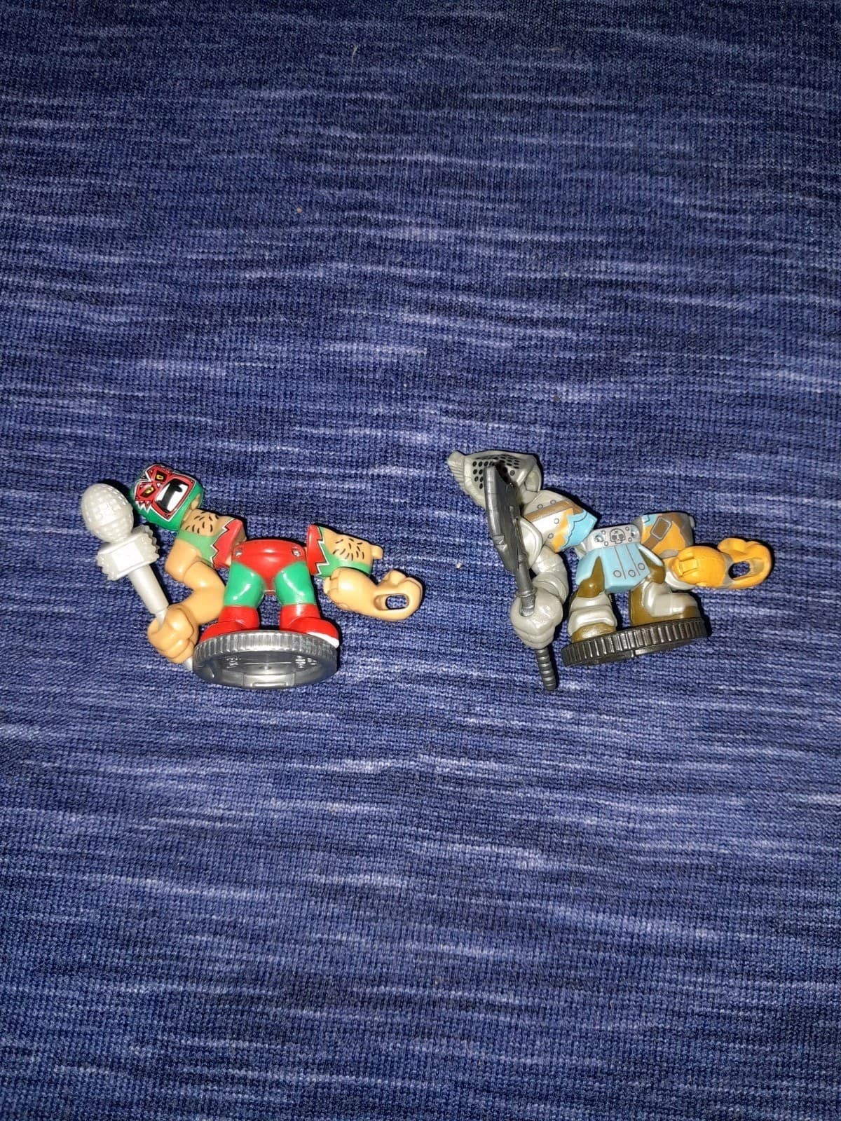 Akedo Ultimate Arcade Warriors Series 1 Loco Grande & Aximus Classic Minifigures - Thumbnail 4