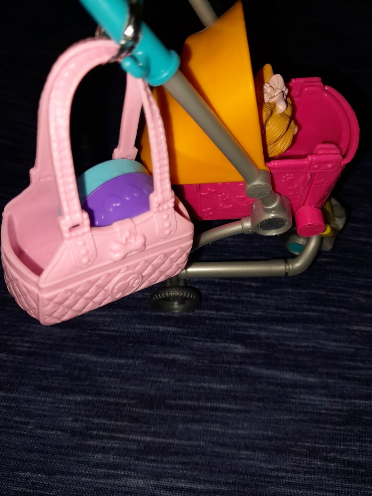 Pup Stroller 1 Dog 2 Bowls 1 Tote 2019 Mattel Barbie Stroll N Play Toy 7" - Thumbnail 5