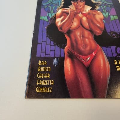 Vampirella Pin Up Special #1 1995 Adam Hughes Cover Harris Comics VF - Thumbnail 3