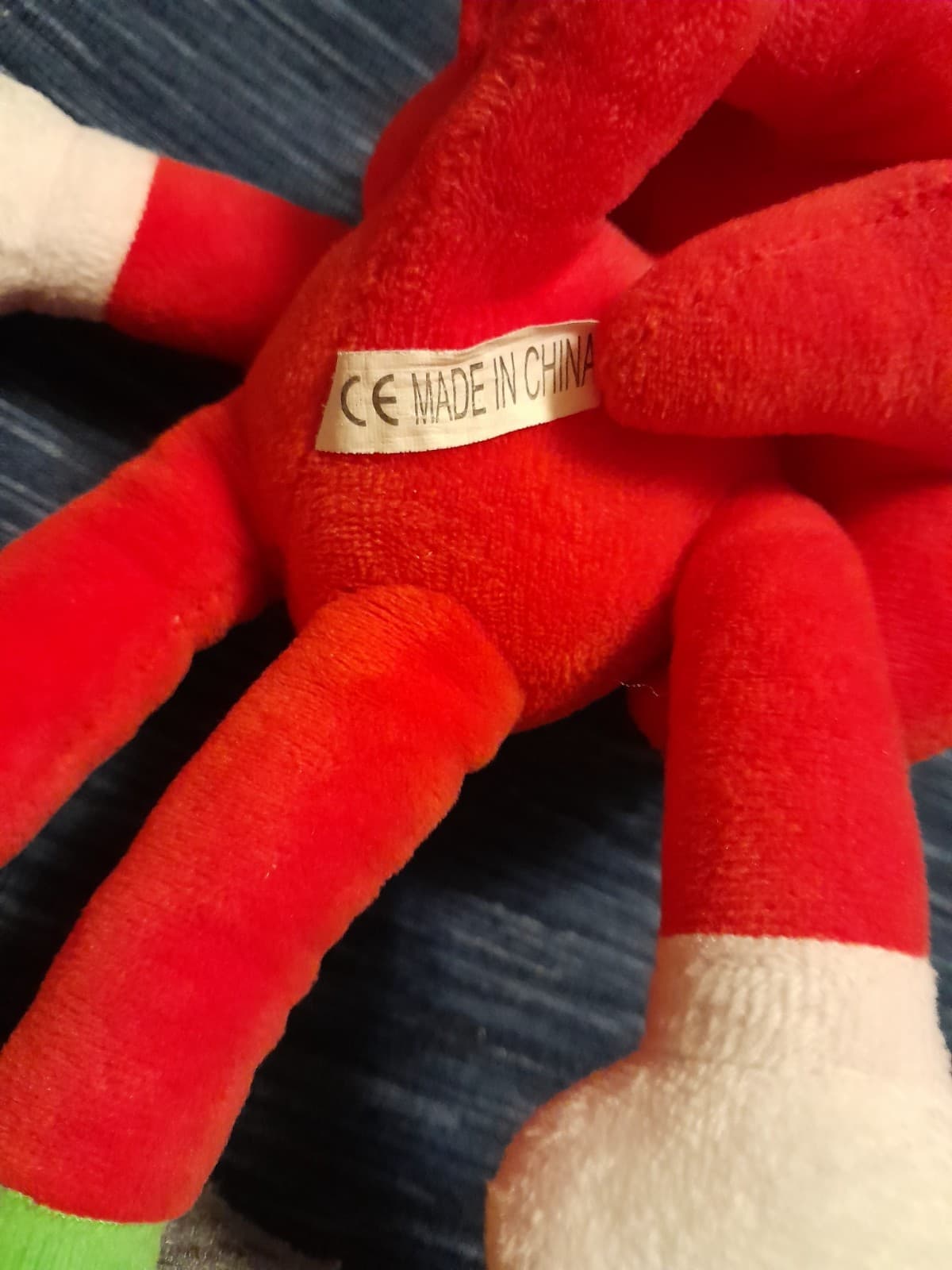 Sonic The Hedgehog Knuckles Plush Window Hanger With Suction Cup 10" EUC - Thumbnail 5