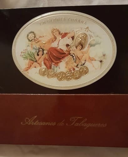 La Gloria Cubana Artesanos de Tabaqueros Wood Cigar Hinged Box Fits 25 Cigars - Thumbnail 2