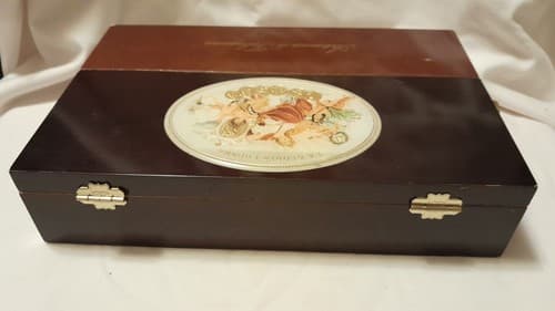 La Gloria Cubana Artesanos de Tabaqueros Wood Cigar Hinged Box Fits 25 Cigars - Thumbnail 6