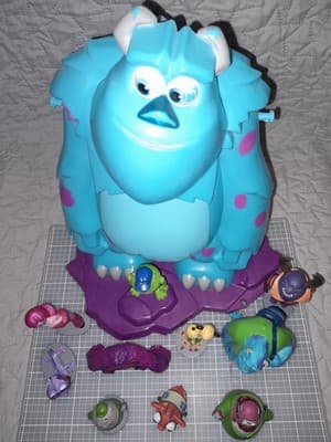 Disney Pixar Monsters Inc University 10 Pc Delux Set & Sulley Popcorn Bucket Lot - Thumbnail 5