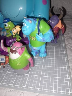 Disney Pixar Monsters Inc University 10 Pc Delux Set & Sulley Popcorn Bucket Lot - Thumbnail 10