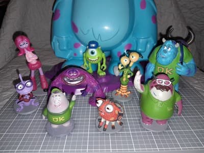 Disney Pixar Monsters Inc University 10 Pc Delux Set & Sulley Popcorn Bucket Lot - Thumbnail 11