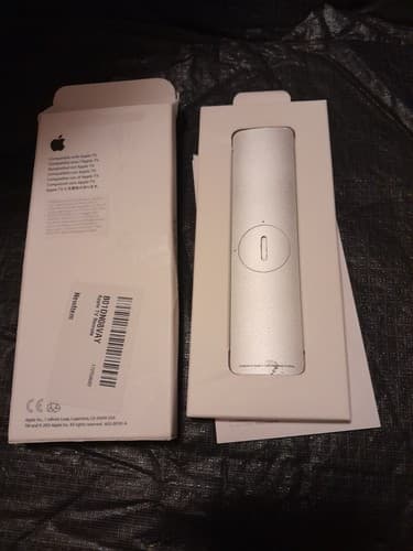 GENUIENE Control Apple TV 2nd 3rd Generation Silver - Thumbnail 3
