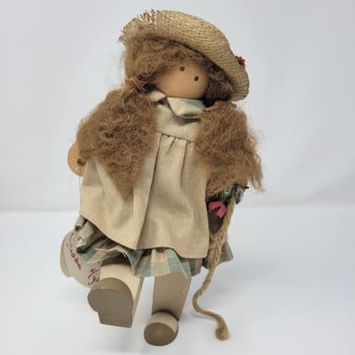 1994 Longaberger Lizzie High 11" Wooden Doll Goose 10th Anniversary Cottagecore - Thumbnail 2