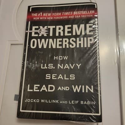 Extreme Ownership Jocko Willink Leif Babin Leadership Navy SEALs Book - Image 1