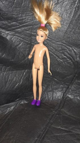 Mattel Barbie Team Stacie Doll With Purple Shoes 2019 - Thumbnail 2