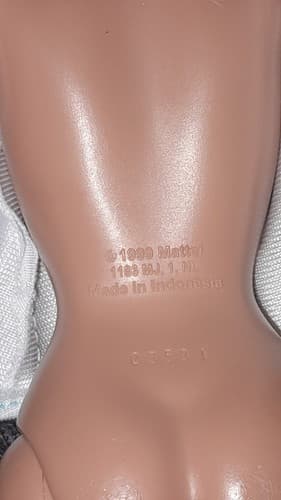 1998/1999 Mattel Barbie Doll Blonde Blue Eyes T-shirt & Beige Heels - Thumbnail 7