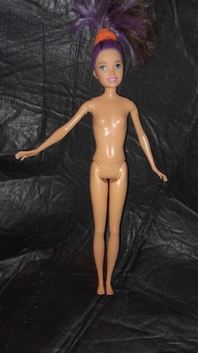 Barbie Sister Skipper Doll Brunette Hair with Purple Streaks Mattel 2016 - Thumbnail 2