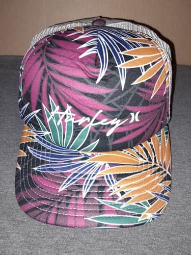 HURLEY With ICON SCRIPT TRUCKER Mesh Back Snapback Floral Print - Image 1