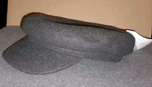 Time and Tru Women's Felt Cabbie Hat, Grey - Image 1