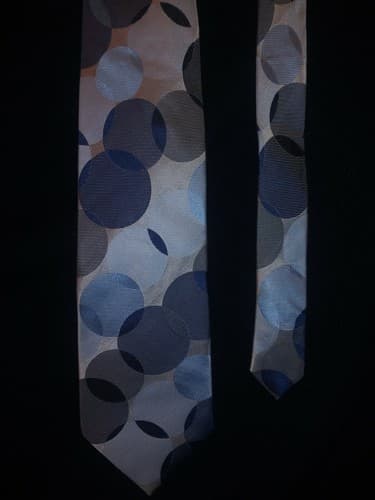 Vtg Hermoso New York Multicolored Blues Handmade Circles 100% Silk Tie 4"W 60"L - Thumbnail 6
