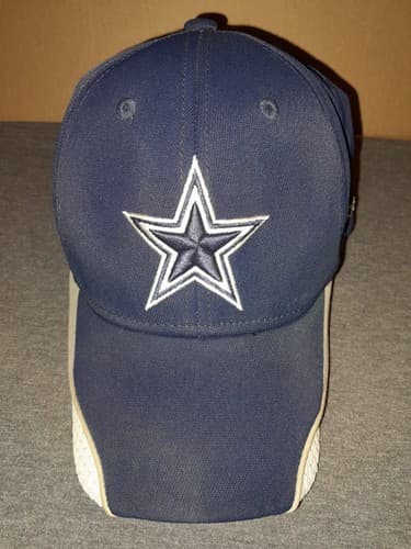 Dallas Cowboys Reebok Flex Fit Hat L XL Cap Blue White Star Onfield NFL Equipmen - Image 1