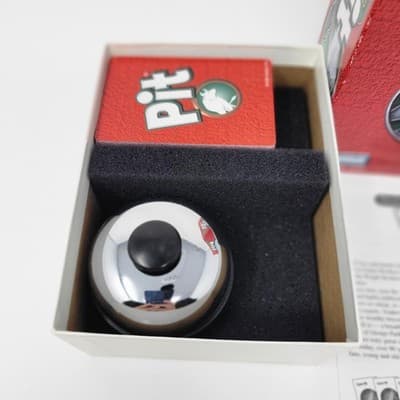 WINNING MOVES Pit Deluxe Card Game Complete Set With Bell Trading Game - Thumbnail 3