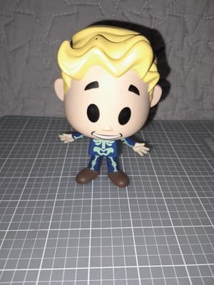 Funko Pop! Fallout #99 Adamantium Skeleton Hot Topic Exclusive Vault Boy NO BOX - Image 1