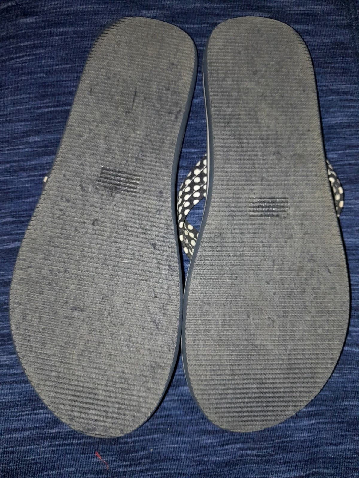 Tommy Hilfiger Black w White Dots Foam & Nylon Flip Flop Sandals Women’s Size 10 - Thumbnail 6