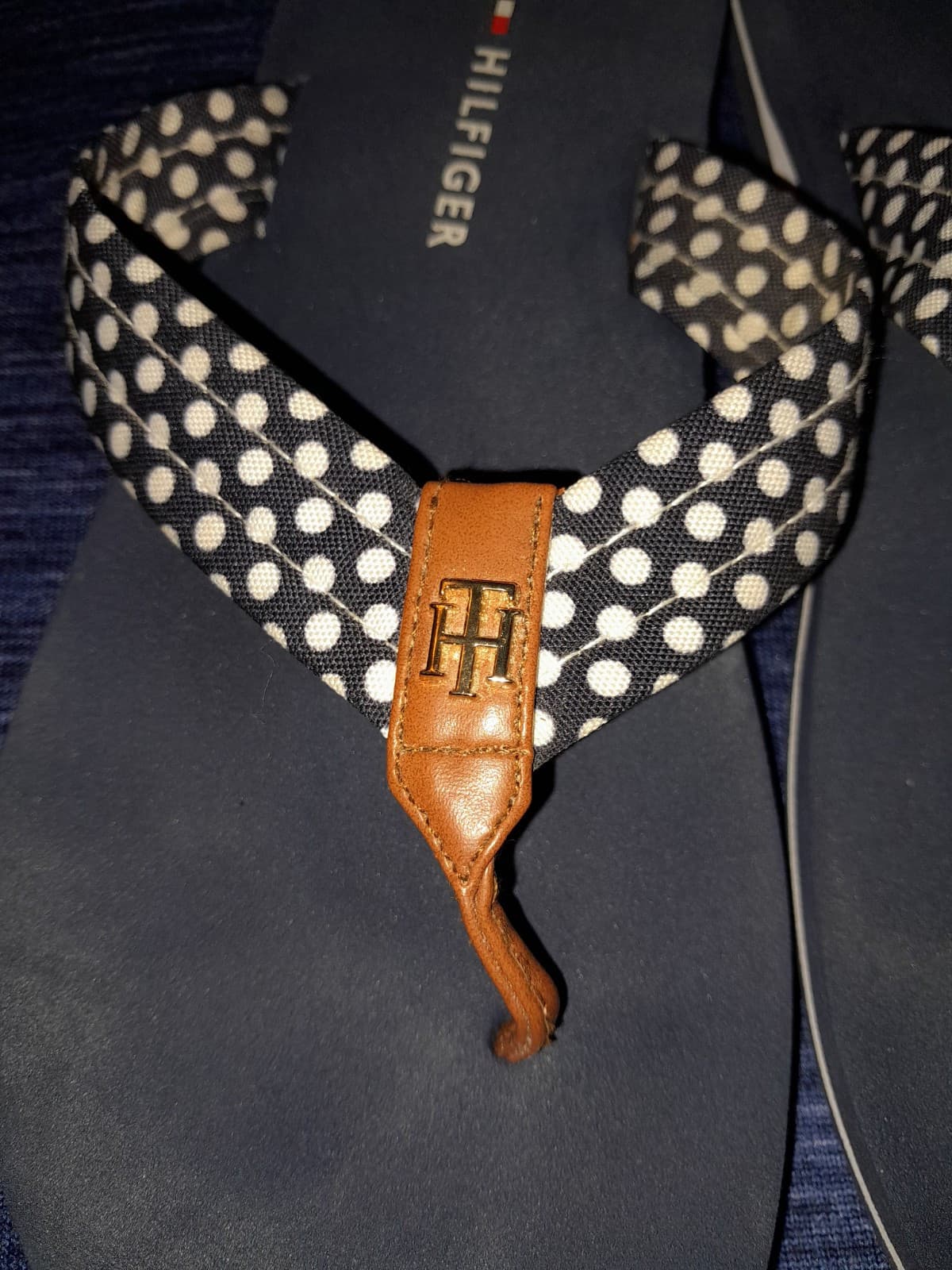 Tommy Hilfiger Black w White Dots Foam & Nylon Flip Flop Sandals Women’s Size 10 - Thumbnail 3