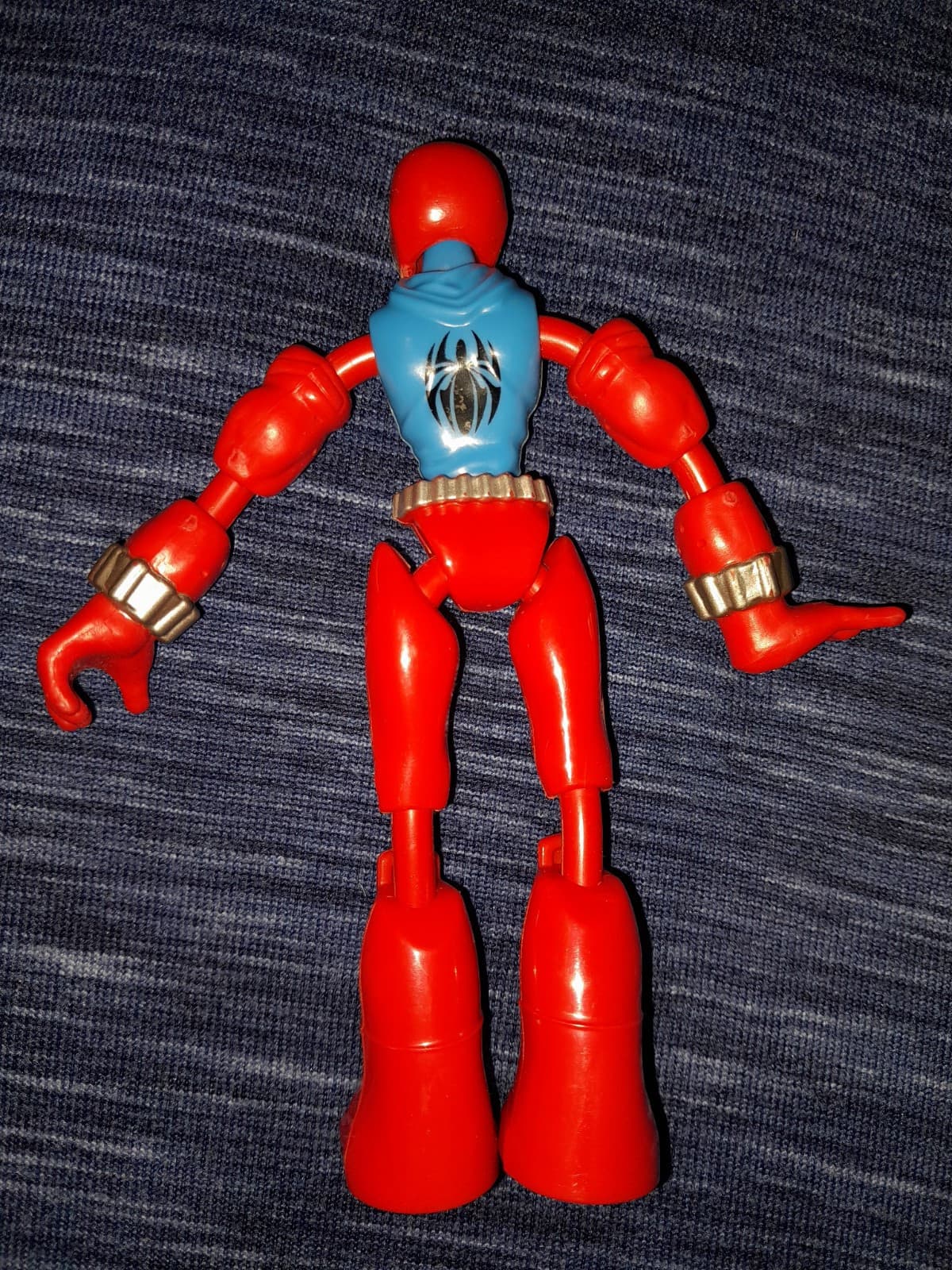 Marvel Spider-Man Scarlet Spider Bend And Flex Bendy 6" Inch Action Figure 2020 - Thumbnail 4