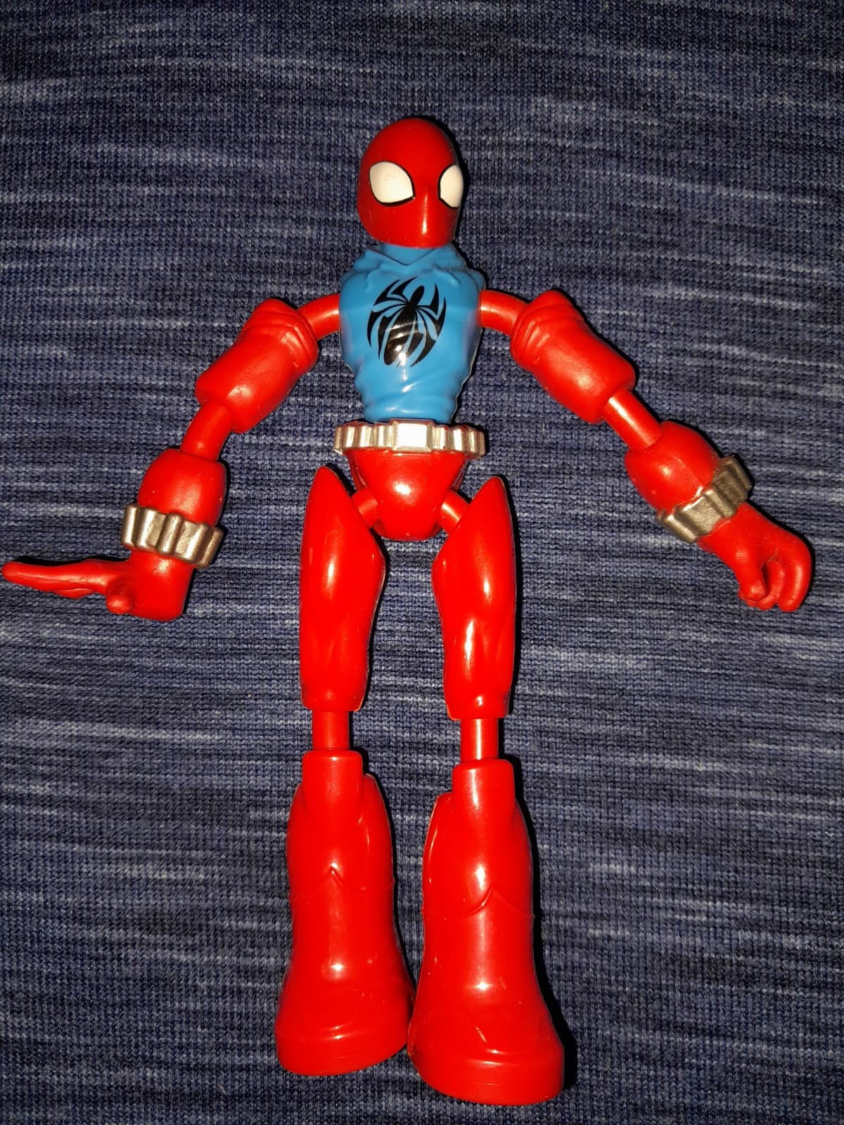 Marvel Spider-Man Scarlet Spider Bend And Flex Bendy 6" Inch Action Figure 2020 - Thumbnail 2