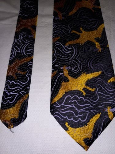 Necktie Pterodactyl Suavair L 55.5" X W 4.50" Black and Gold Tie Vintage - Thumbnail 2