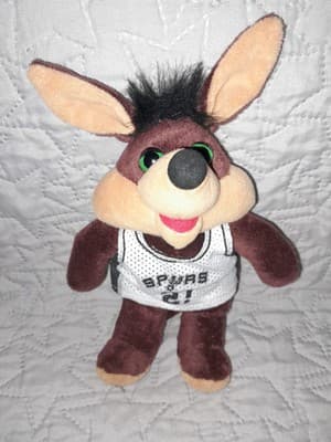 San Antonio Spurs Mascot Coyote Plush In Home Team Jersey "2!" 2017 Curto Toy - Thumbnail 4