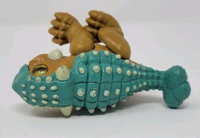 Jurassic Park World Camp Cretaceous Dino Escape Ankylosaurus Bumpy Dinosaur Toy - Thumbnail 7