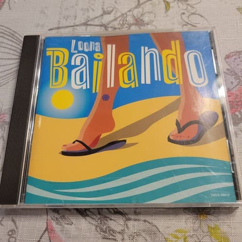 Loona – Bailando CD Single 1999 MCA Latin Pop Dance Eurodance TWDS-56610 - Image 1
