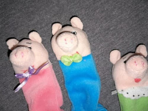 This Little Piggy [With Hand Puppet] by Michelle Berg (English) Board Books Book - Thumbnail 4