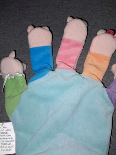 This Little Piggy [With Hand Puppet] by Michelle Berg (English) Board Books Book - Thumbnail 7