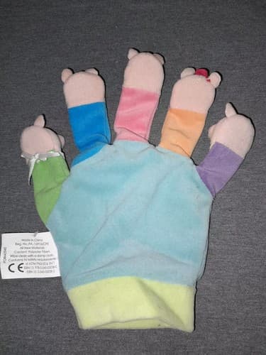 This Little Piggy [With Hand Puppet] by Michelle Berg (English) Board Books Book - Thumbnail 6