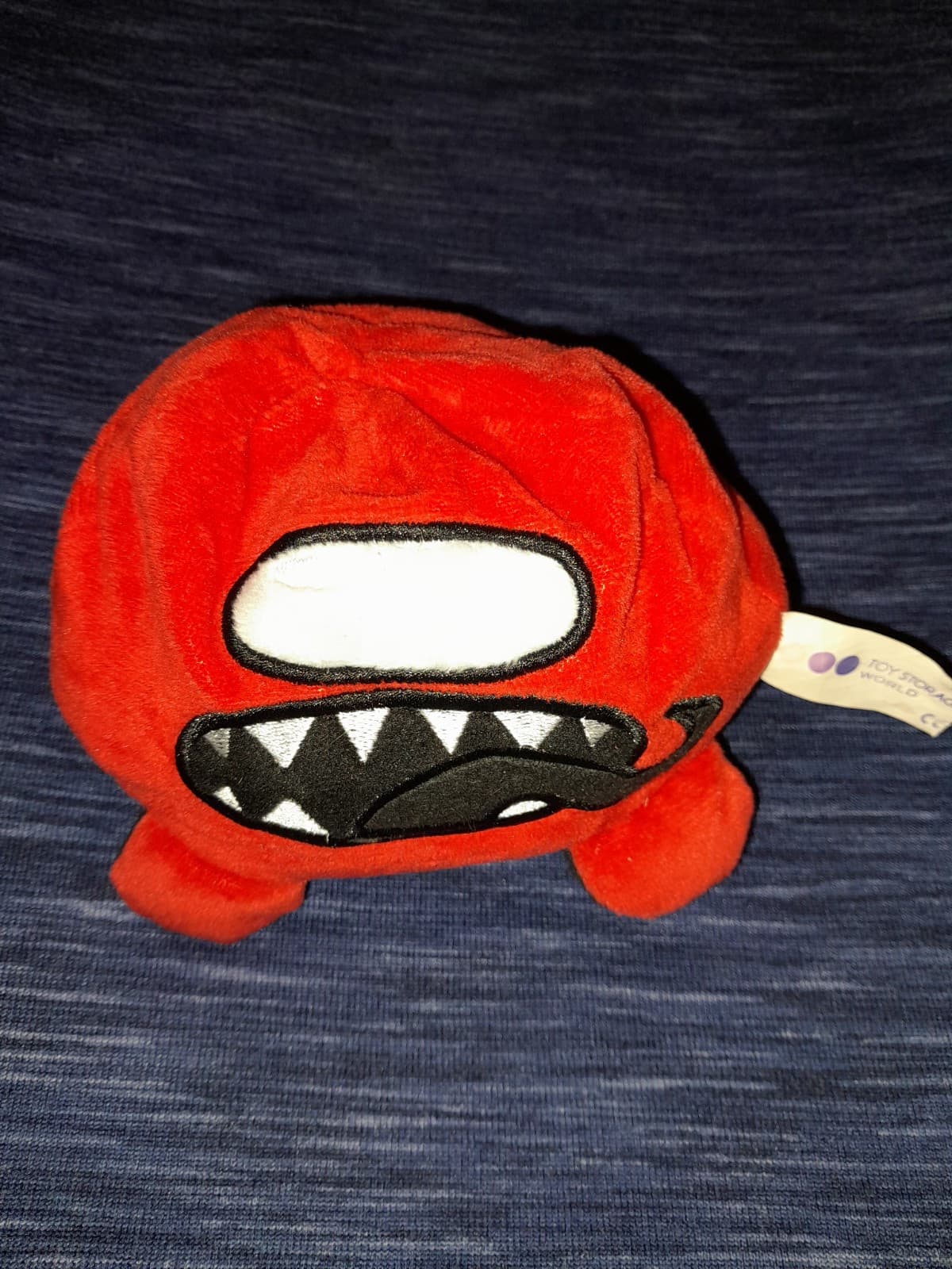 Among Us Flip Plush Toy Crewmate /Imposter Plushie Red / Black Two In One - Thumbnail 3
