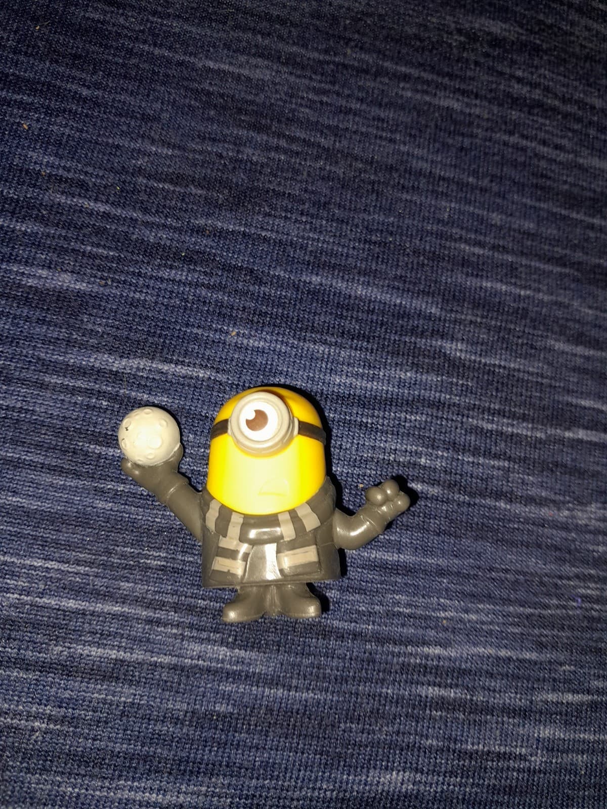 2019 Despicable Me Rise of Gru #16 Moon Thief Stuart McDonald's Toy - Thumbnail 2