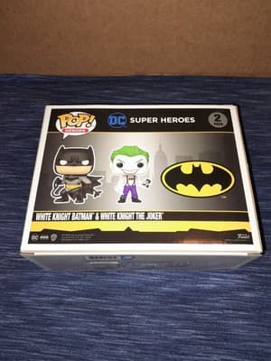 Funko Pop White Knight Batman & White Knight The Joker - 2 Pack 2021 Exclusive - Thumbnail 8