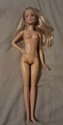 Barbie Nude Doll Blonde Hair, Blue Eyes Body 2015 Head 2013 Articulated Legs - Thumbnail 2