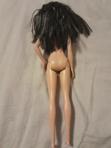 Barbie FASHIONISTA Hispanic Brunette NUDE DOLL Flat Feet Brown Eyes 2015 - Thumbnail 4