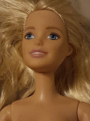 Barbie 2013 Body 2015 Head Nude Doll Blonde Hair, Blue Eyes Bent Arm Flat Feet - Thumbnail 3