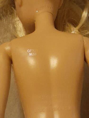 Barbie 2013 Body 2015 Head Nude Doll Blonde Hair, Blue Eyes Bent Arm Flat Feet - Thumbnail 4