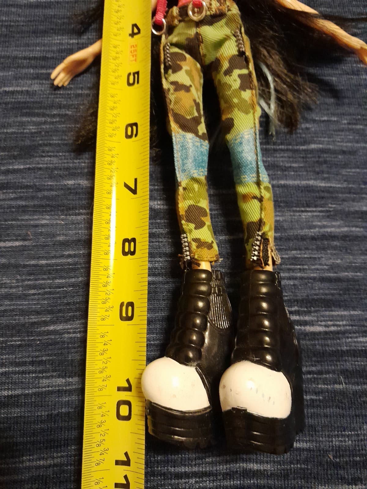 MGA Bratz 2015 Reboot - Selfie Snaps Jade - Black Hair, Green Eyes, Outfit - Thumbnail 12