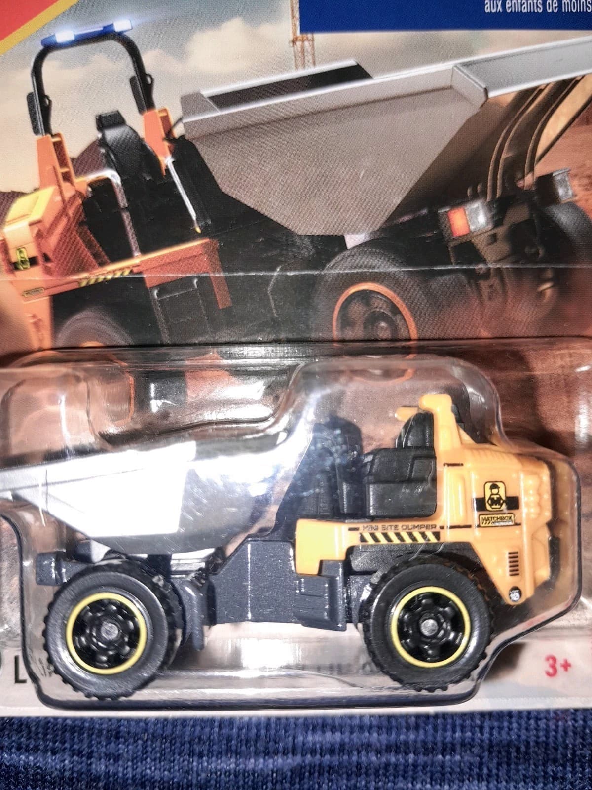 Matchbox MBX LIL Dumper Yellow #76 Mainline 2025 - Thumbnail 3