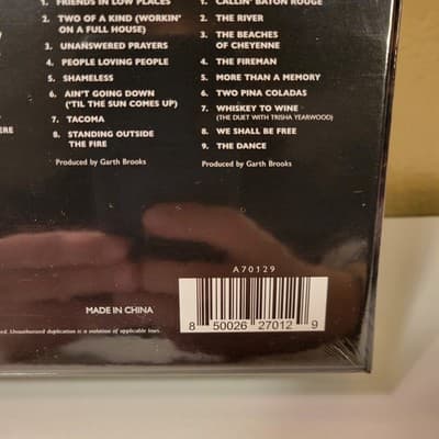 Garth Brooks The Limited Series 7-Disc Time Traveler CD Box Set + Collector Book - Thumbnail 5